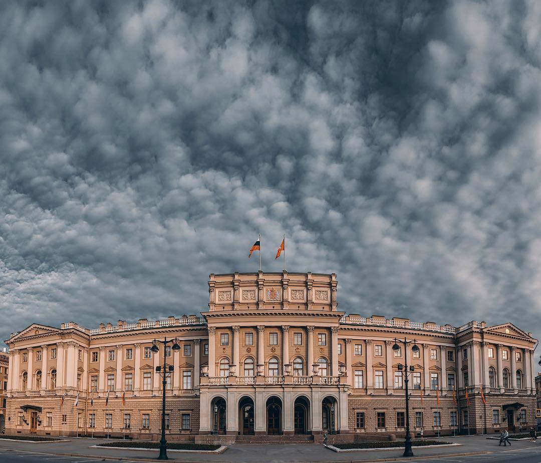 Театральная площадь в санкт петербурге фото