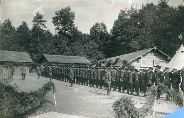 Кубанский гвардейский казачий дивизион, 1923 г. Из архива белого эмигранта, жившего в Сербии и служившего в этом дивизионе.