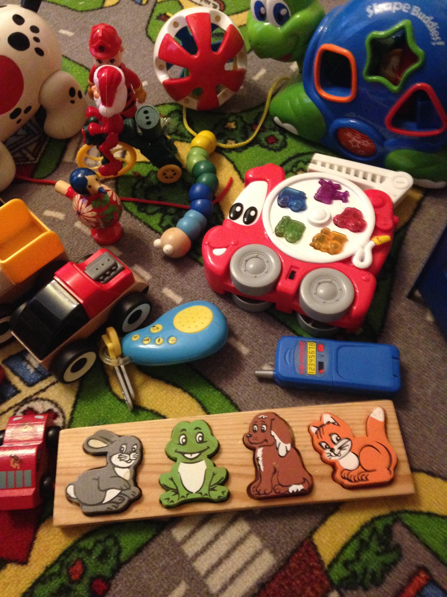 Toys много деньги. Много игрушек. Много разных игрушек. Множество игрушек. Детские игрушки куча.